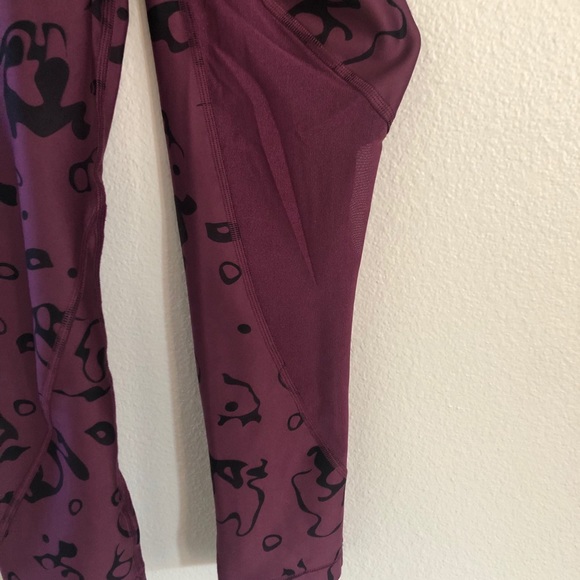 Under Armour Heat Gear Compression Leggings - Picture 6 of 8